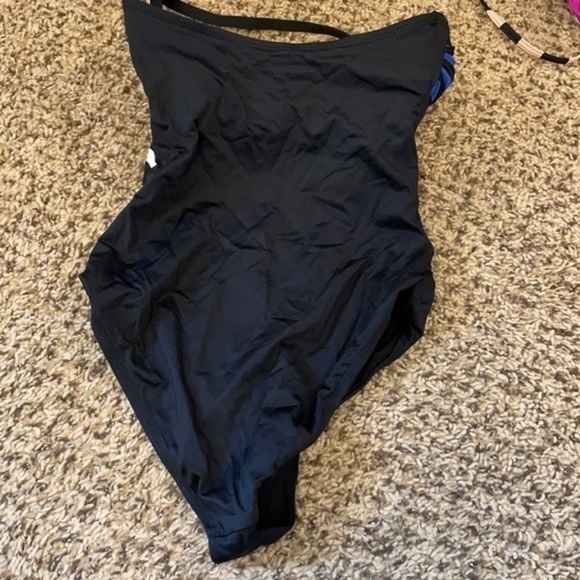 Vitamin A One Piece Swim - Picture 4 of 4